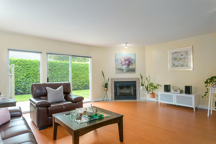 1j6a6193 at 1623 Augusta Avenue, Simon Fraser Univer., Burnaby North