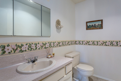 1j6a2011 at #2 - 7353 Montecito Drive, Montecito, Burnaby North