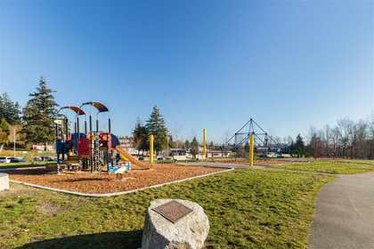 262543139-24 at #209 - 6707 Southpoint Drive, South Slope, Burnaby South