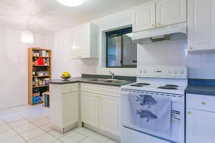 kitchen-bsmt-eating-area at 4952 208a Street, Langley City, Langley