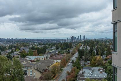 20221026-1d4a0738 at #1702 - 7321 Halifax Street, Simon Fraser Univer., Burnaby North