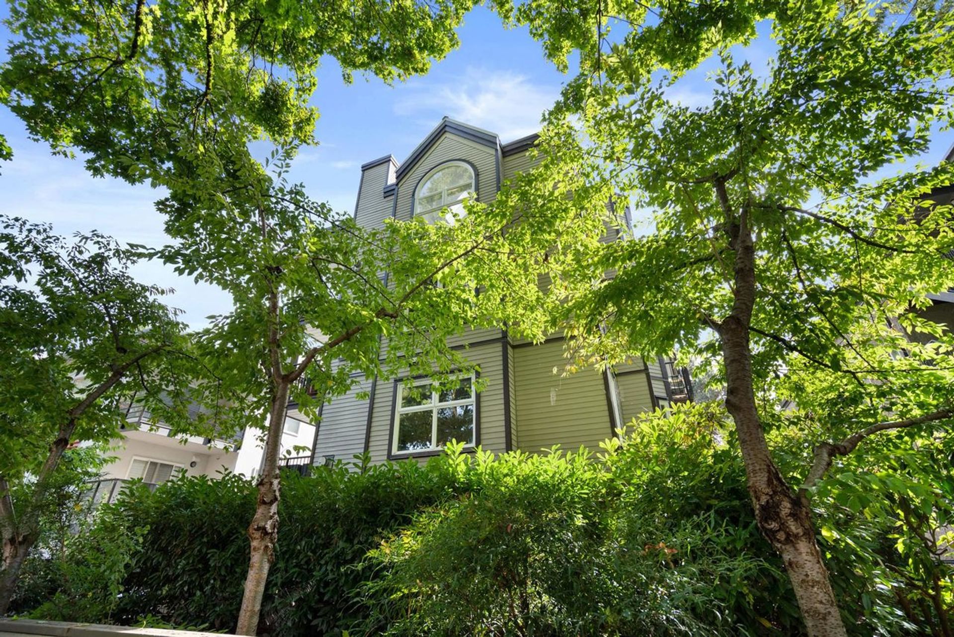 3 - 2282 W 7th Avenue, Kitsilano, Vancouver West  by Sach Group 3 - 2282 W 7th Avenue, Kitsilano, Vancouver West