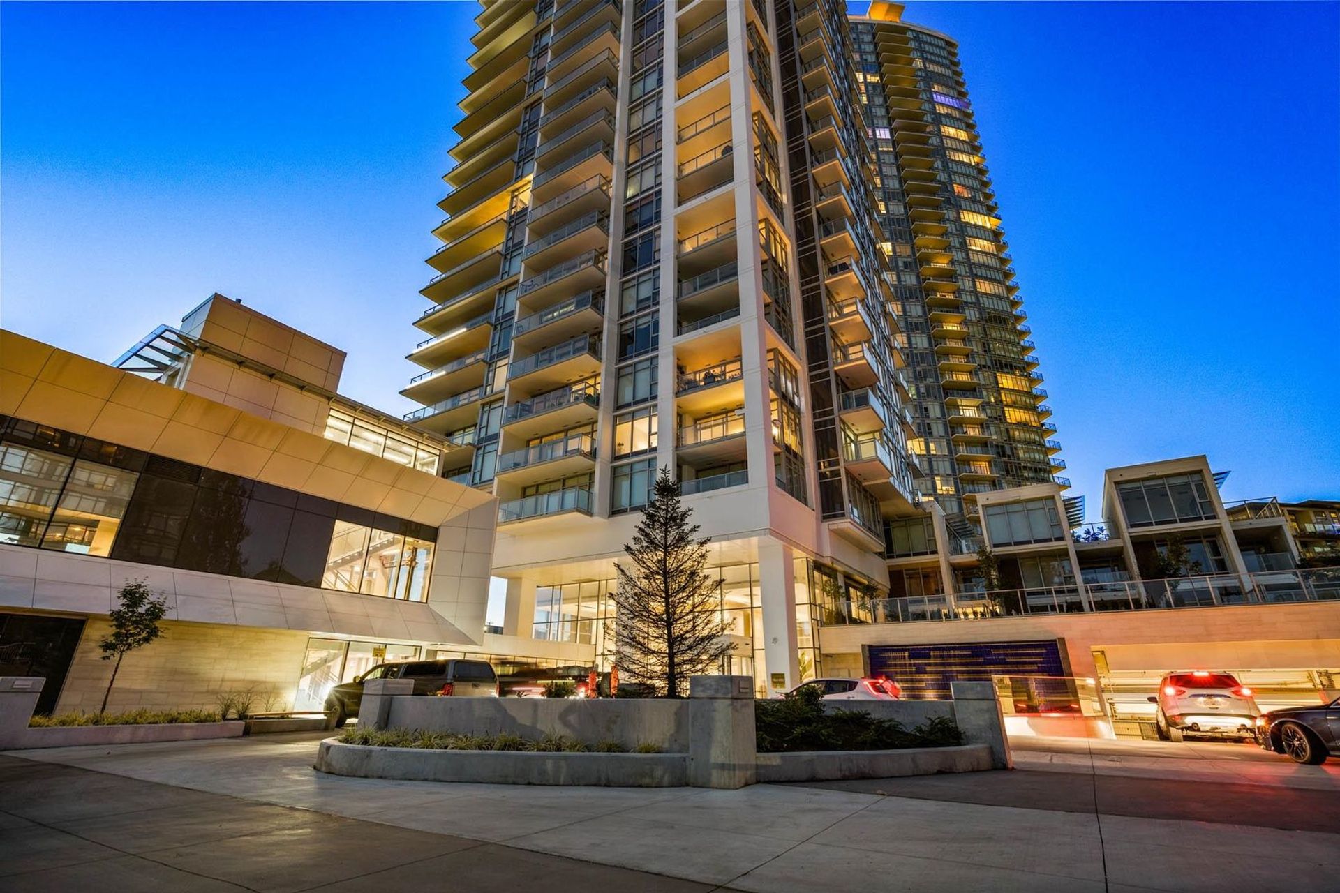 2909 - 1888 Gilmore Avenue, Brentwood Park, Burnaby North  by Sach Group 2909 - 1888 Gilmore Avenue, Brentwood Park, Burnaby North