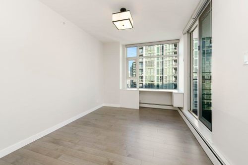 262851794-21 at 2806 - 198 Aquarius Mews, Yaletown, Vancouver West