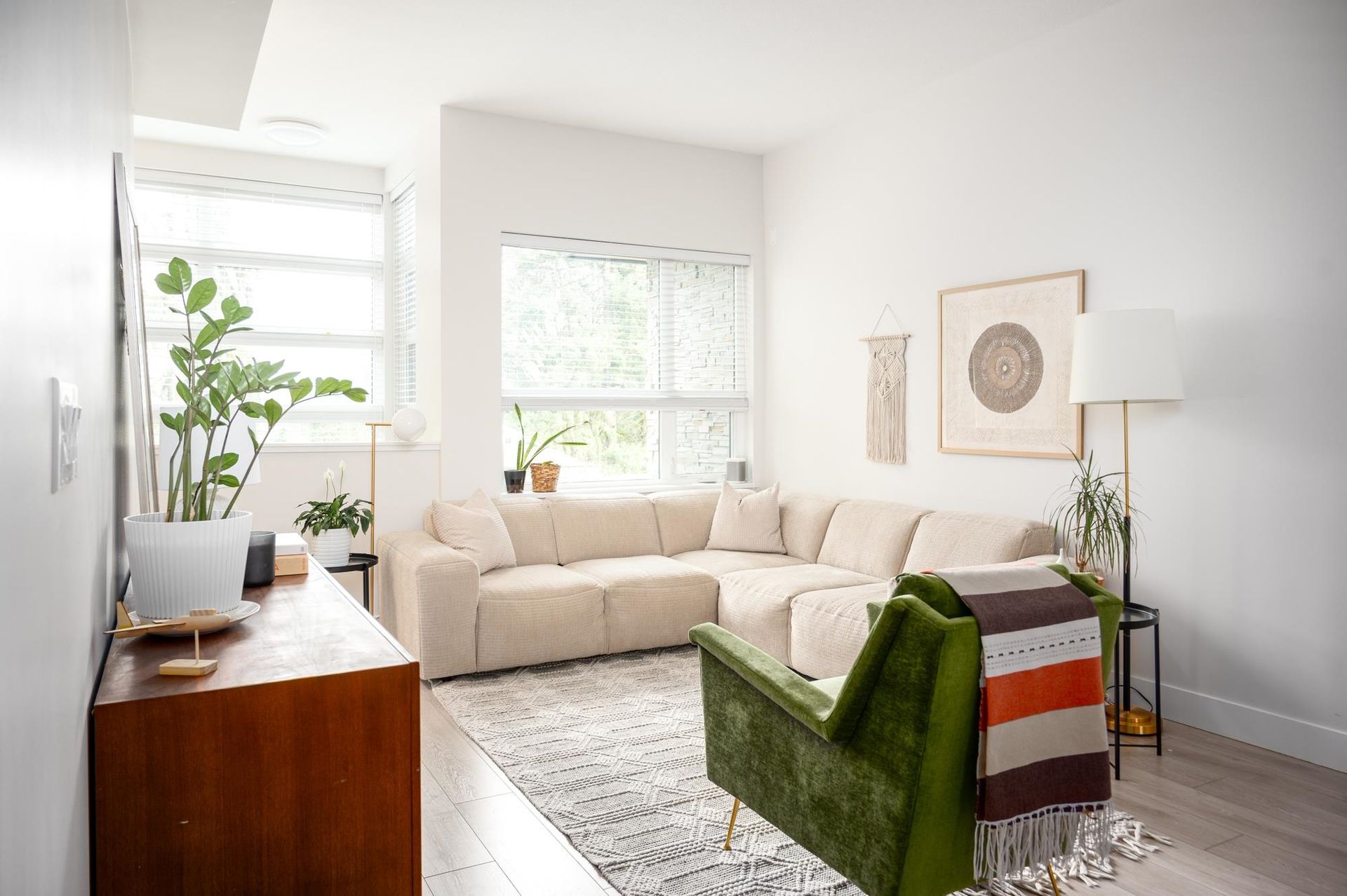 10 - 70 Seaview Drive, College Park PM, Port Moody  by Sach Group 10 - 70 Seaview Drive, College Park PM, Port Moody
