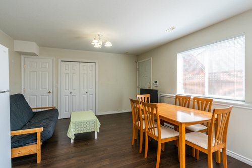 19 at 322 Teck Street 19 at 322 Teck Street