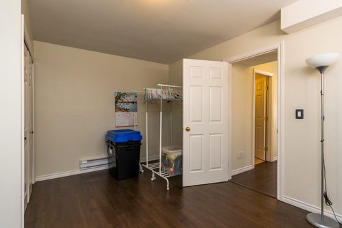 23 at 322 Teck Street 23 at 322 Teck Street