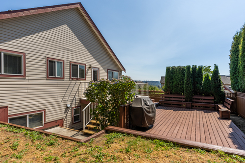 25 at 322 Teck Street 25 at 322 Teck Street