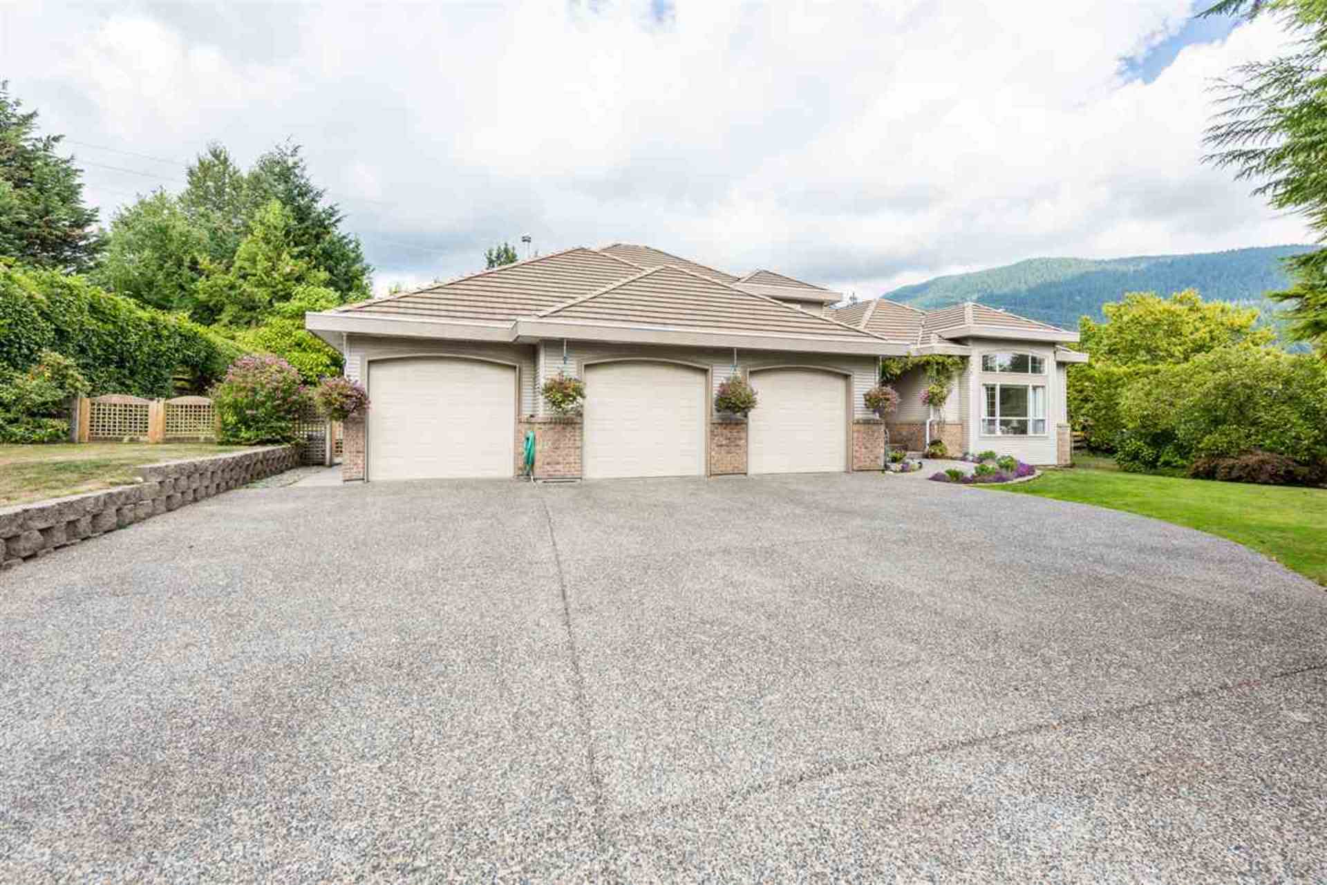 115 Hemlock Drive, Anmore, Port Moody  by Sach Group 115 Hemlock Drive, Anmore, Port Moody