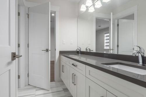 bathroom at 438 Montgomery Street, Central Coquitlam, Coquitlam bathroom at 438 Montgomery Street, Central Coquitlam, Coquitlam