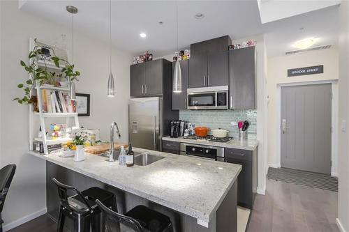 262297905-6 at #902 - 63 2nd Avenue, False Creek, Vancouver West 262297905-6 at #902 - 63 2nd Avenue, False Creek, Vancouver West