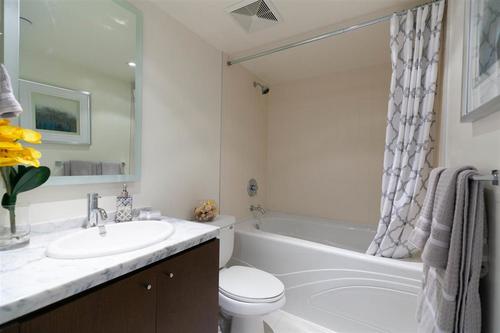 262324317-14 at #1005 - 1030 Broadway, Fairview VW, Vancouver West