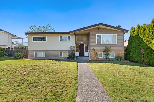 8915-monroe-ave-burnaby-01 at 8915 Monroe Avenue, The Crest, Burnaby East