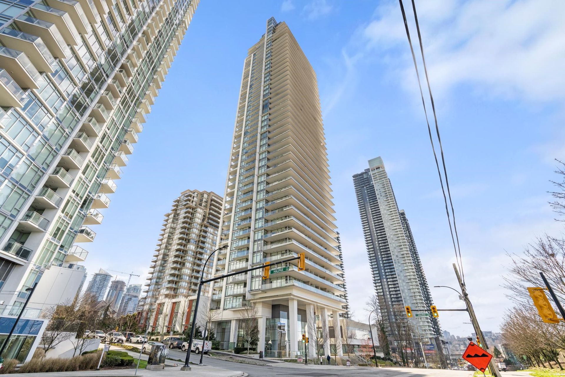 3302 - 1888 Gilmore Avenue 