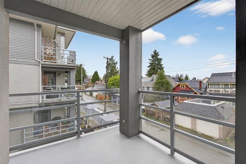 3161-w-4th-avenue-kitsilano-vancouver-west-21 at 307 - 3161 W 4th Avenue, Kitsilano, Vancouver West