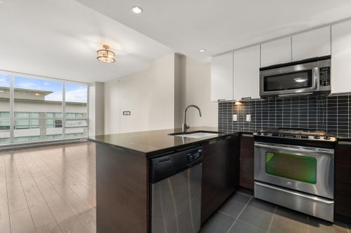2968-glen-drive-north-coquitlam-coquitlam-11 at 802 - 2968 Glen Drive, North Coquitlam, Coquitlam