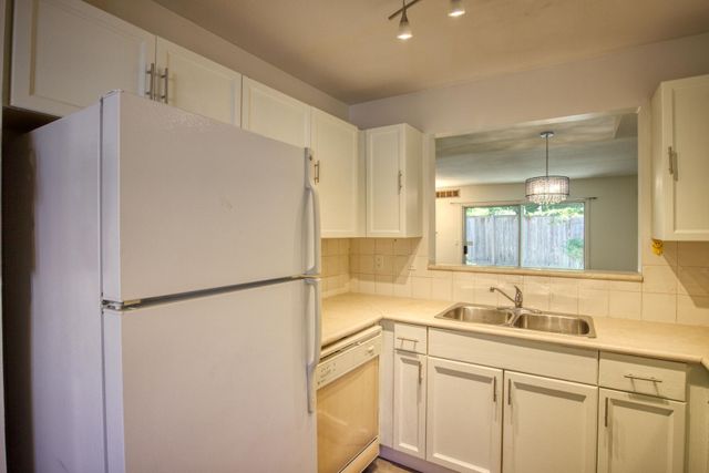 8220-bennett-road-brighouse-south-richmond-12 at 6 - 8220 Bennett Road, Brighouse South, Richmond 8220-bennett-road-brighouse-south-richmond-12 at 6 - 8220 Bennett Road, Brighouse South, Richmond