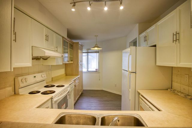 8220-bennett-road-brighouse-south-richmond-21 at 6 - 8220 Bennett Road, Brighouse South, Richmond 8220-bennett-road-brighouse-south-richmond-21 at 6 - 8220 Bennett Road, Brighouse South, Richmond