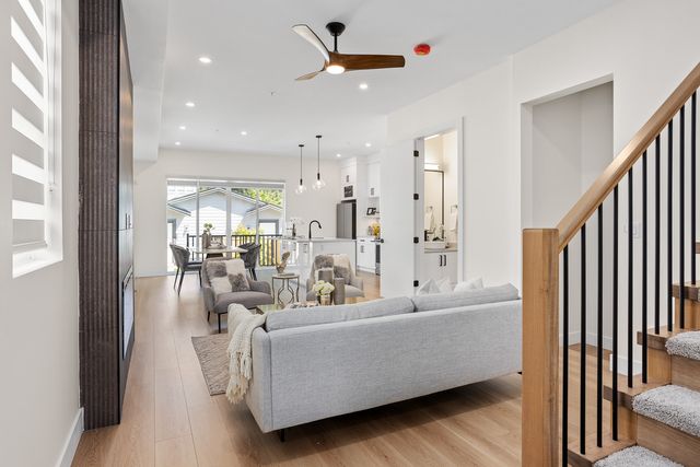 photo-06 at 1 - 1833 Prairie Avenue, Glenwood PQ, Port Coquitlam photo-06 at 1 - 1833 Prairie Avenue, Glenwood PQ, Port Coquitlam