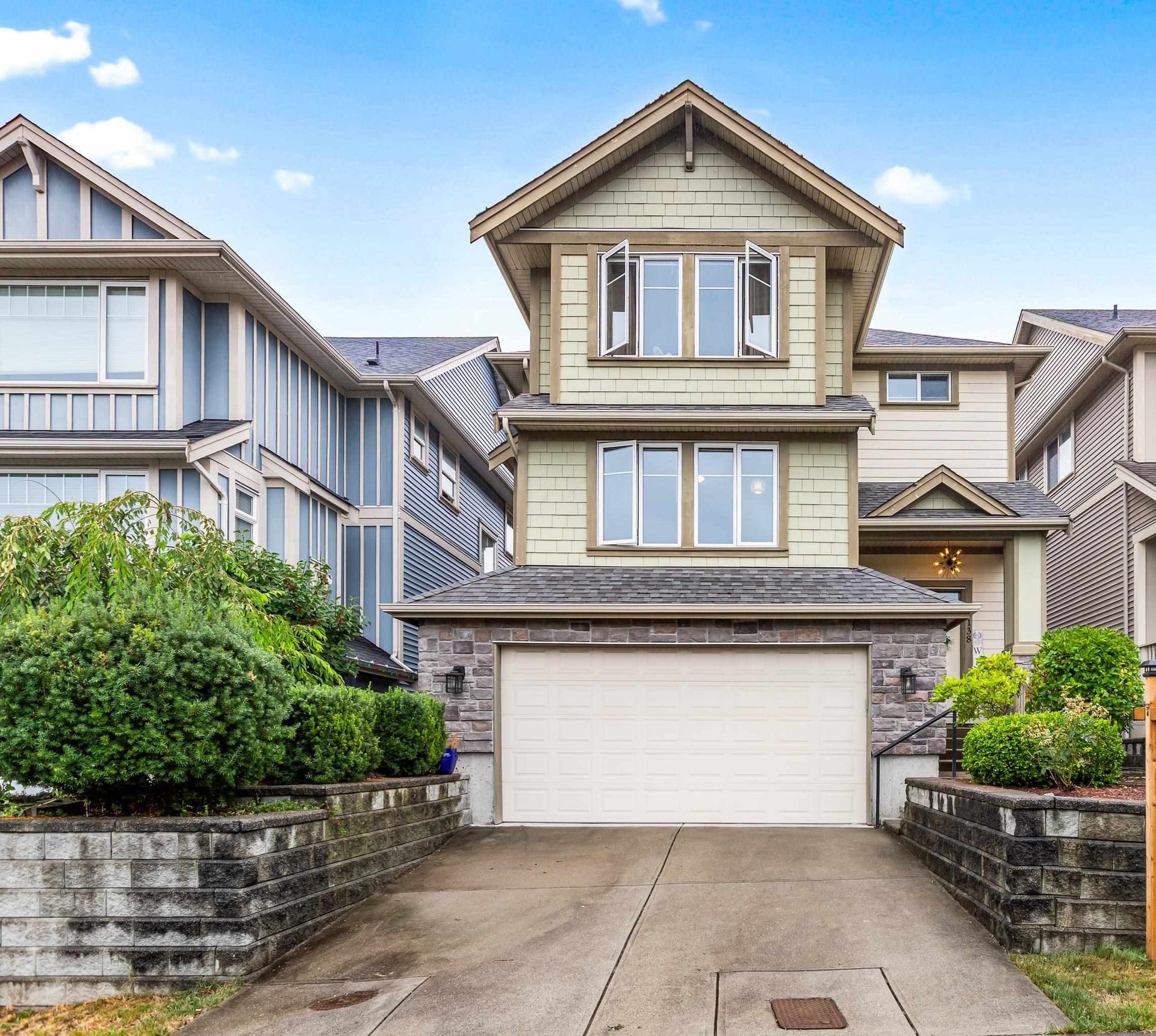 10138 241a Street, Albion, Maple Ridge photo number 1