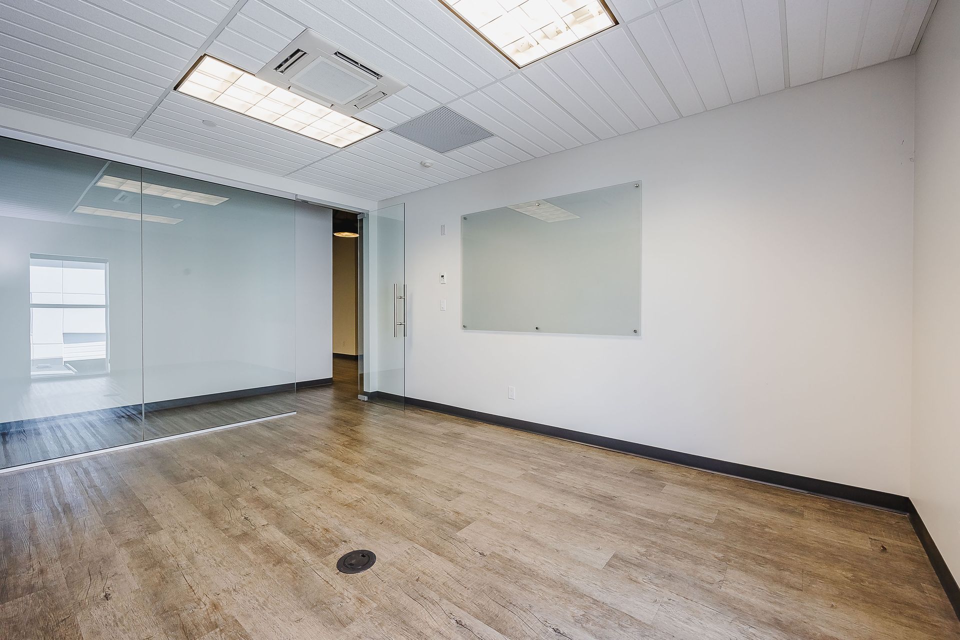 106 - 18677 52 Avenue, Cloverdale BC, Cloverdale photo number 1 106 - 18677 52 Avenue, Cloverdale BC, Cloverdale photo number 1