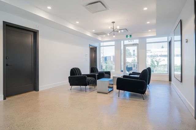 3038-croydon-drive-0-0-04 at 102 - 3038 Croydon Drive, Grandview Surrey, South Surrey White Rock