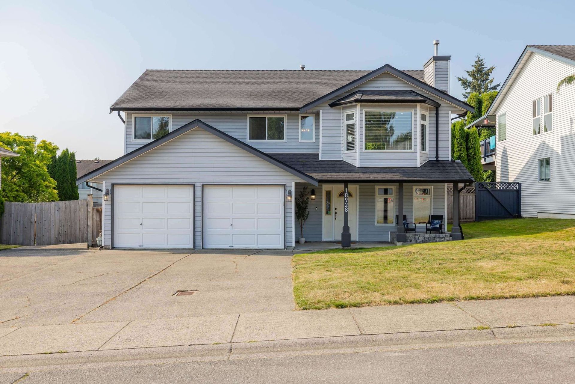 18928 60a Avenue, Cloverdale BC, Cloverdale photo number 1 18928 60a Avenue, Cloverdale BC, Cloverdale photo number 1