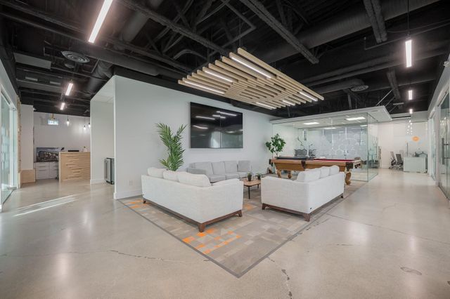 15350-croydon-drive-grandview-surrey-south-surrey-white-rock-01 at 203 - 15350 Croydon Drive, Grandview Surrey, South Surrey White Rock