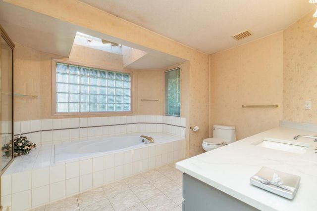 1890-136-street-crescent-bch-ocean-pk-south-surrey-white-rock-24 at 1890 136 Street, Crescent Bch Ocean Pk., South Surrey White Rock