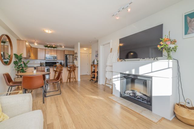 10 at 309 - 19340 65 Avenue, Clayton, Cloverdale