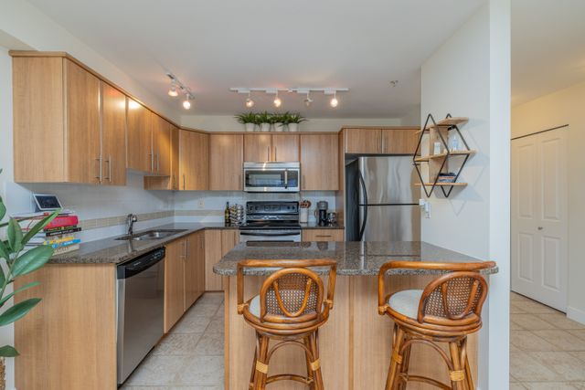 11 at 309 - 19340 65 Avenue, Clayton, Cloverdale