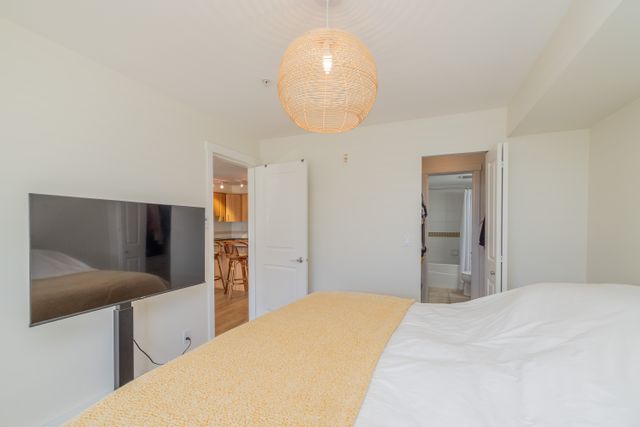 17 at 309 - 19340 65 Avenue, Clayton, Cloverdale