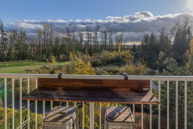 27 at 309 - 19340 65 Avenue, Clayton, Cloverdale