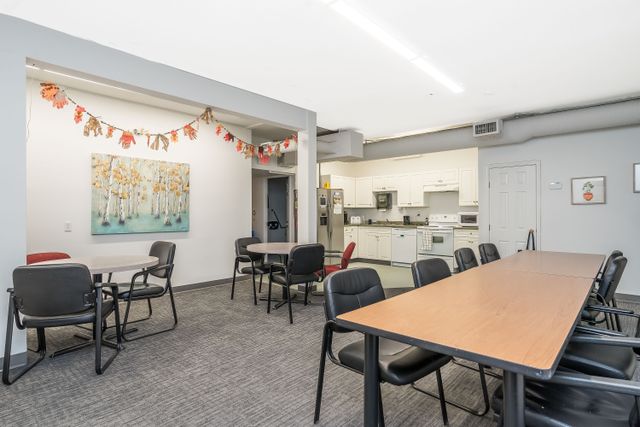 11 at 20179 56 Avenue, Langley City, Langley