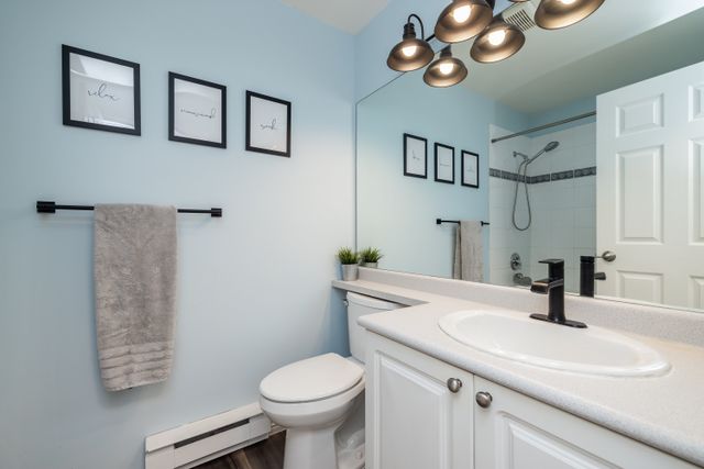 16 at 304 - 8976 208 Street, Walnut Grove, Langley