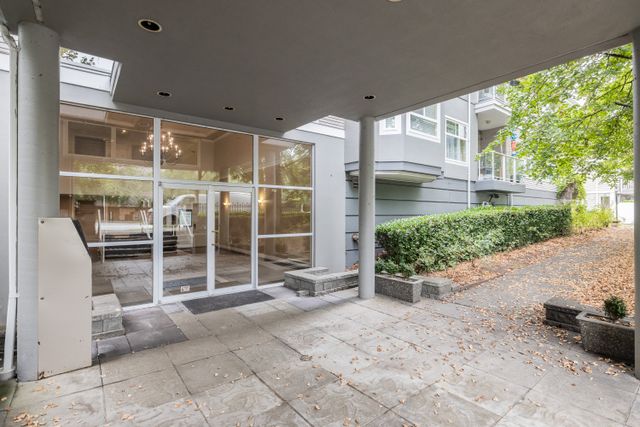 2 at 304 - 8976 208 Street, Walnut Grove, Langley