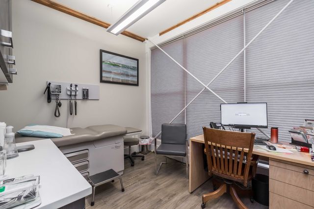 20 at 100 - 12321 Beecher Street, Crescent Bch Ocean Pk., South Surrey White Rock 20 at 100 - 12321 Beecher Street, Crescent Bch Ocean Pk., South Surrey White Rock