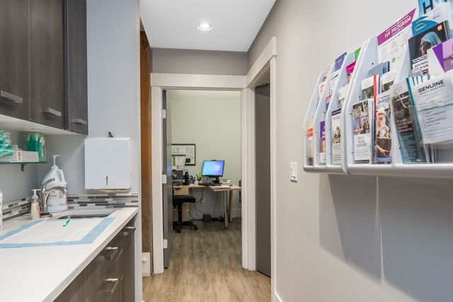 26 at 100 - 12321 Beecher Street, Crescent Bch Ocean Pk., South Surrey White Rock