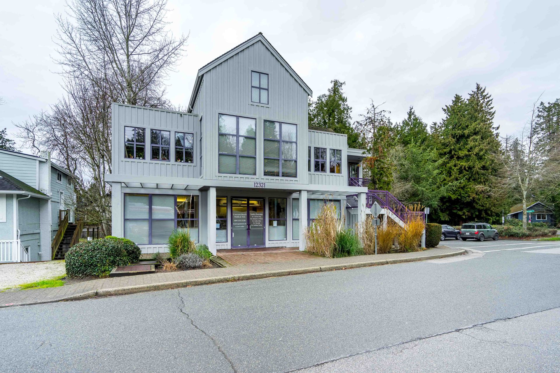 100 - 12321 Beecher Street, Crescent Bch Ocean Pk., South Surrey White Rock photo number 1 100 - 12321 Beecher Street, Crescent Bch Ocean Pk., South Surrey White Rock photo number 1