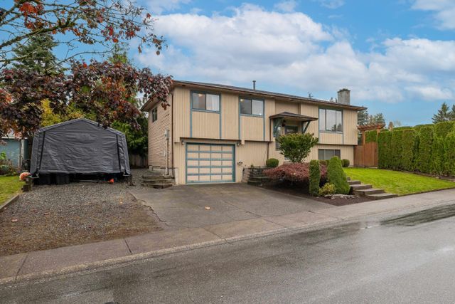262975571-3b66f324-377d-4b66-a452-0612d9478fbe at 2866 Woodland Drive, Willoughby Heights, Langley