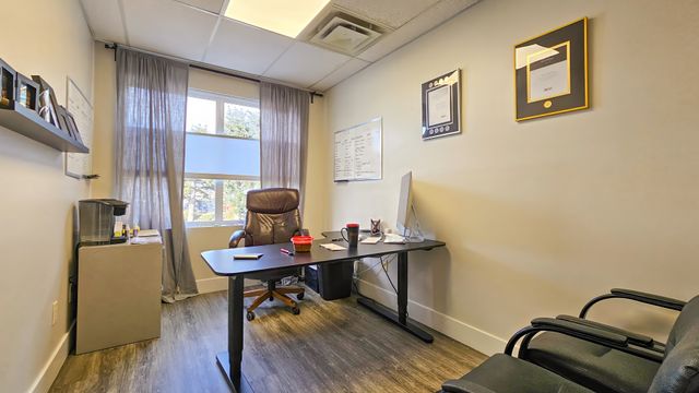 office-2 at 8 -  8337 Young Road, Chilliwack Downtown, Chilliwack