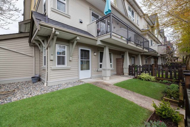 7155-189-street-clayton-cloverdale-02 at 35 - 7155 189 Street, Clayton, Cloverdale