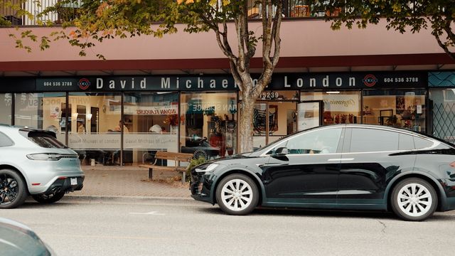 image-1 at 15239 Russell Avenue, White Rock, South Surrey White Rock image-1 at 15239 Russell Avenue, White Rock, South Surrey White Rock