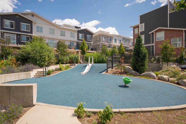 8371-202b-street-willoughby-heights-langley-33 at 30 - 8371 202b Street, Willoughby Heights, Langley