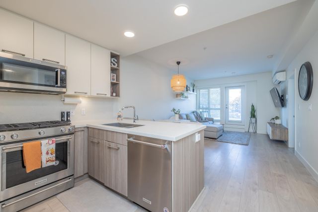 14022-north-bluff-road-white-rock-south-surrey-white-rock-07 at 312 - 14022 North Bluff Road, White Rock, South Surrey White Rock