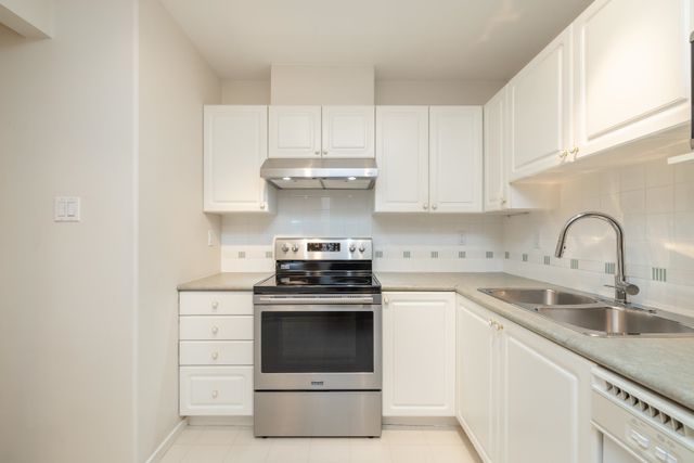 210-eleventh-street-uptown-nw-new-westminster-07 at 508 - 210 Eleventh Street, Uptown NW, New Westminster