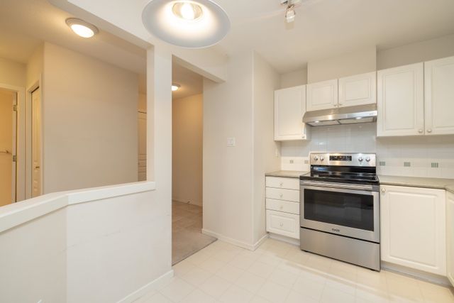 210-eleventh-street-uptown-nw-new-westminster-08 at 508 - 210 Eleventh Street, Uptown NW, New Westminster