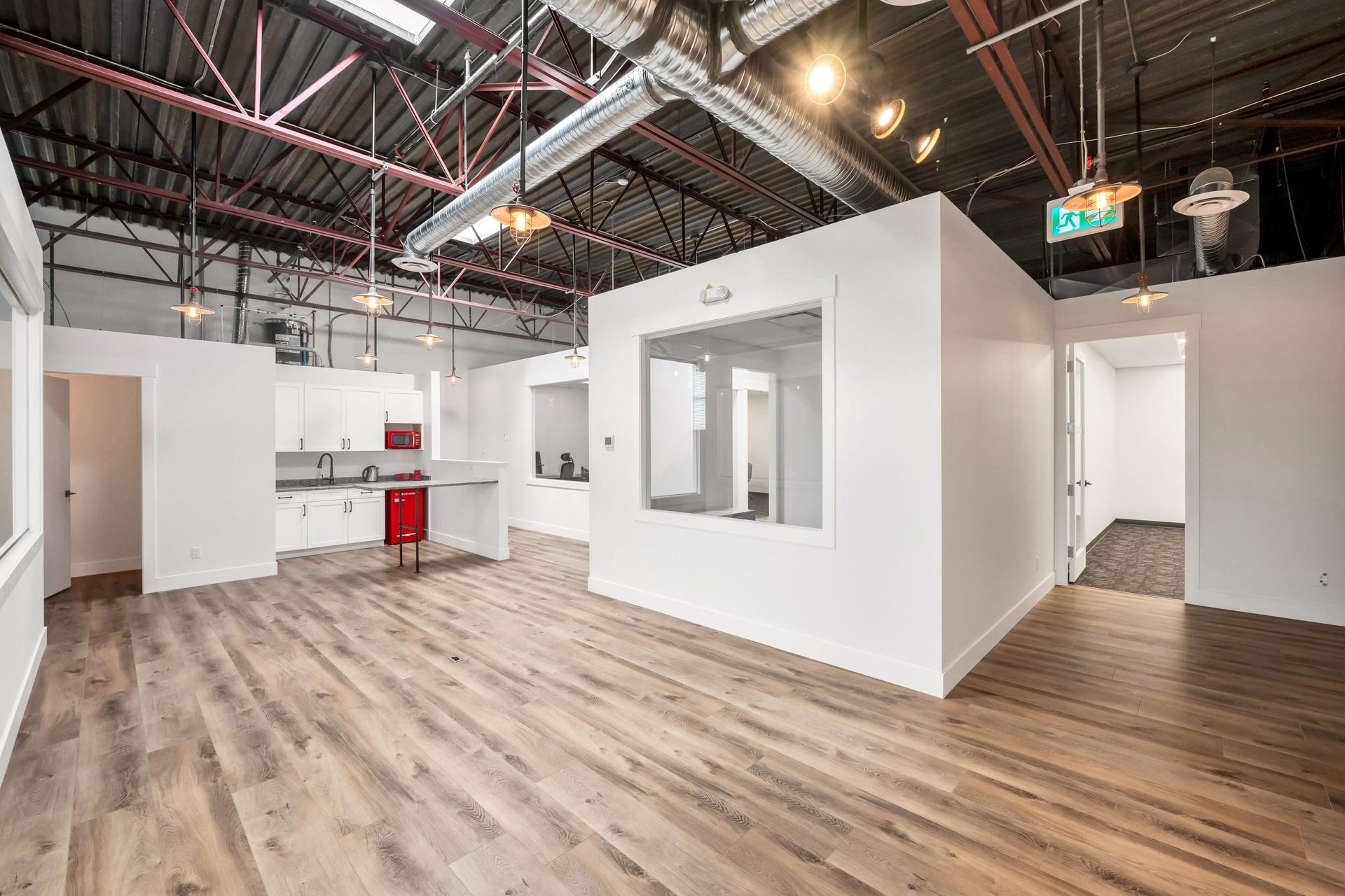 303 - 17750 65a Avenue, Cloverdale BC, Cloverdale photo 4