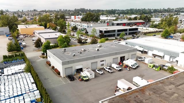 5492-production-boulevard-cloverdale-bc-cloverdale-02 at 4 - 5492 Production Boulevard, Cloverdale BC, Cloverdale