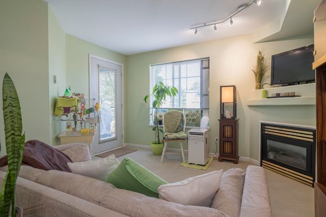 20200-56-avenue-langley-city-langley-06 at 303 - 20200 56 Avenue, Langley City, Langley